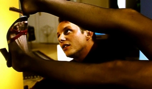 Das rote Strumpfband