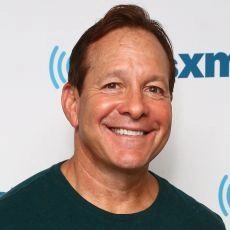 Steve Guttenberg