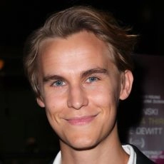 Rhys Wakefield