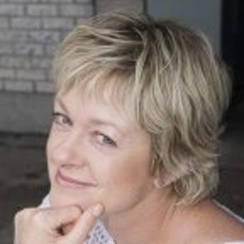 Elizabeth MacRae