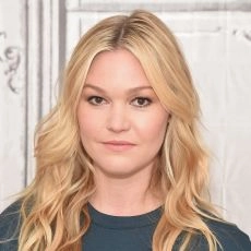 Julia Stiles