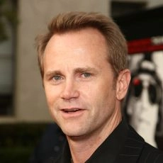 Lee Tergesen