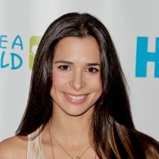 Josie Loren