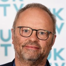 Robert Llewellyn