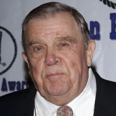 Pat Hingle