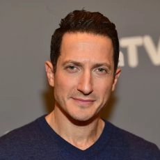 Sasha Roiz