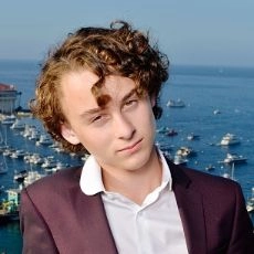 Wyatt Oleff