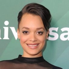 Britne Oldford