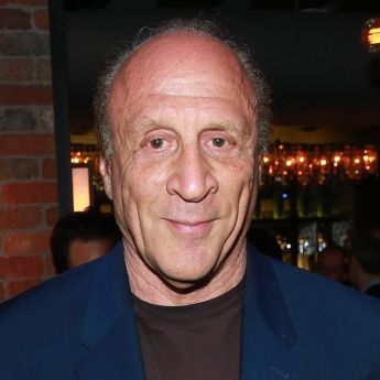 Майкл Филлипс