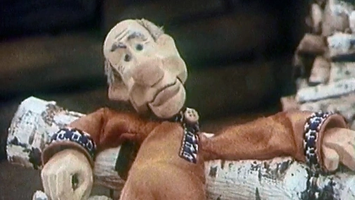 Как старик наседкой был