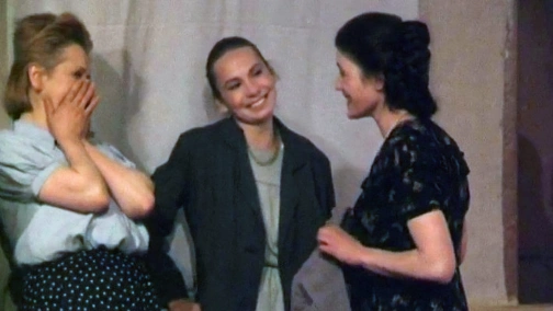 Во бору брусника