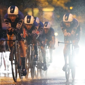 Бій з тінню на старті Вуельти-2023 | Тандем